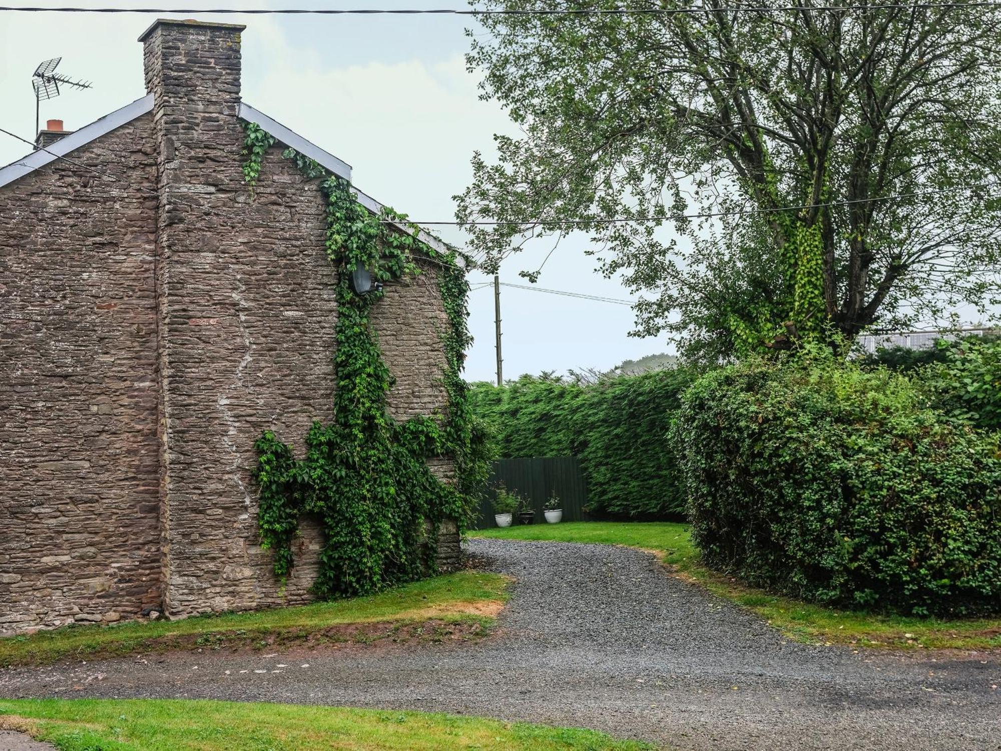 Villa Greig House Farm Llangattock Lingoed Esterno foto